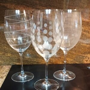 Mikasa Cheers Hetched Wine Glasses Set Of 3